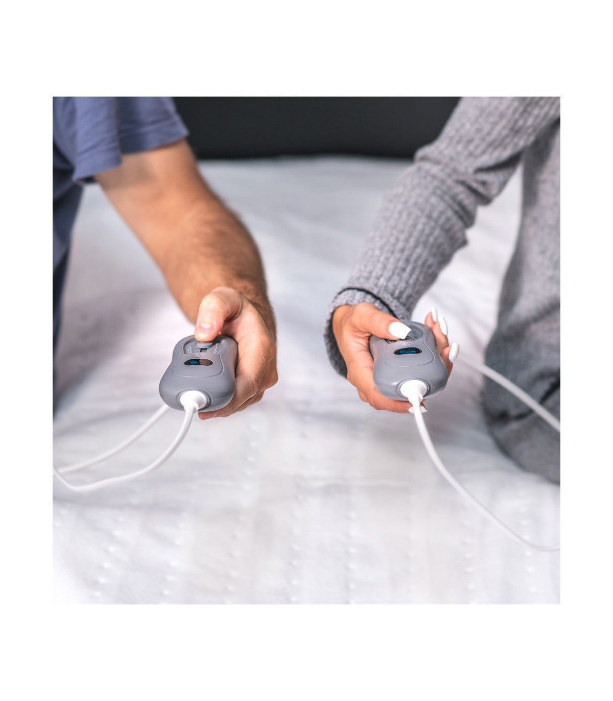 alienta Camas 140 x 160 cm. Mando con 3 niveles de calor, apagado automático, color blanco