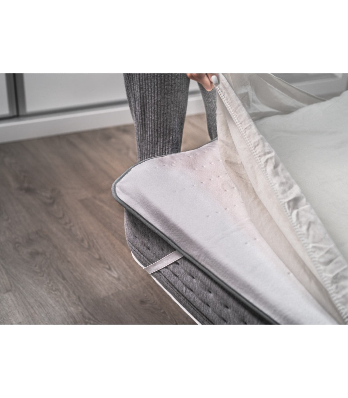 alienta Camas 140 x 160 cm. Mando con 3 niveles de calor, apagado automático, color blanco